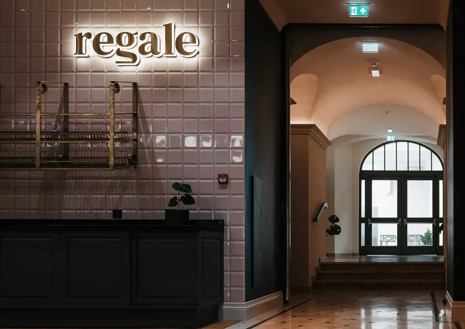 LED Regale Letters - LED letters illuminating the side of Regale