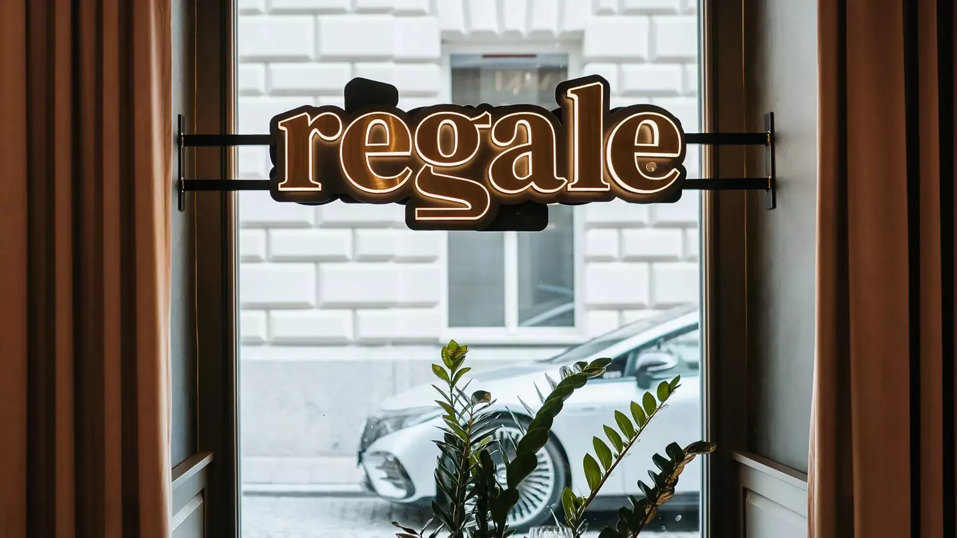 LED Regale Letters - LED letters illuminating the side of Regale